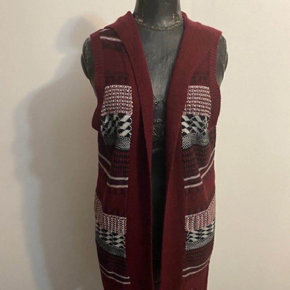 Hannah Burgundy/Black/White Aztec print open Cardigan with hood, size L